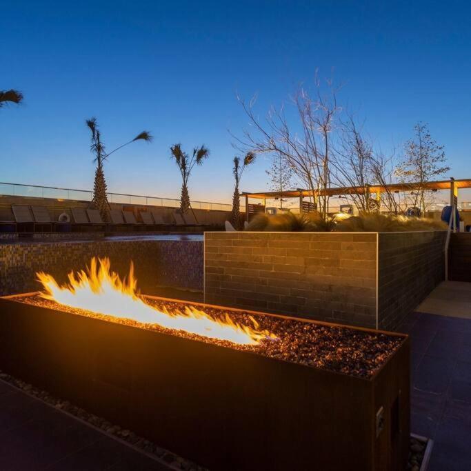 Luxury Highrise In Midtown - Skyline Views And Chic Decor Apartment Houston Luaran gambar