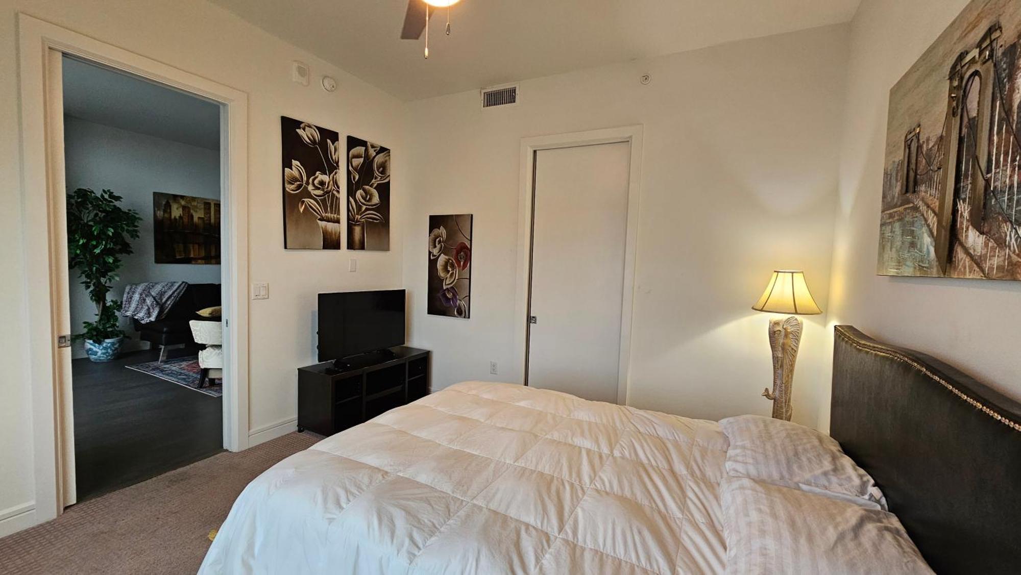 Luxury Highrise In Midtown - Skyline Views And Chic Decor Apartment Houston Luaran gambar